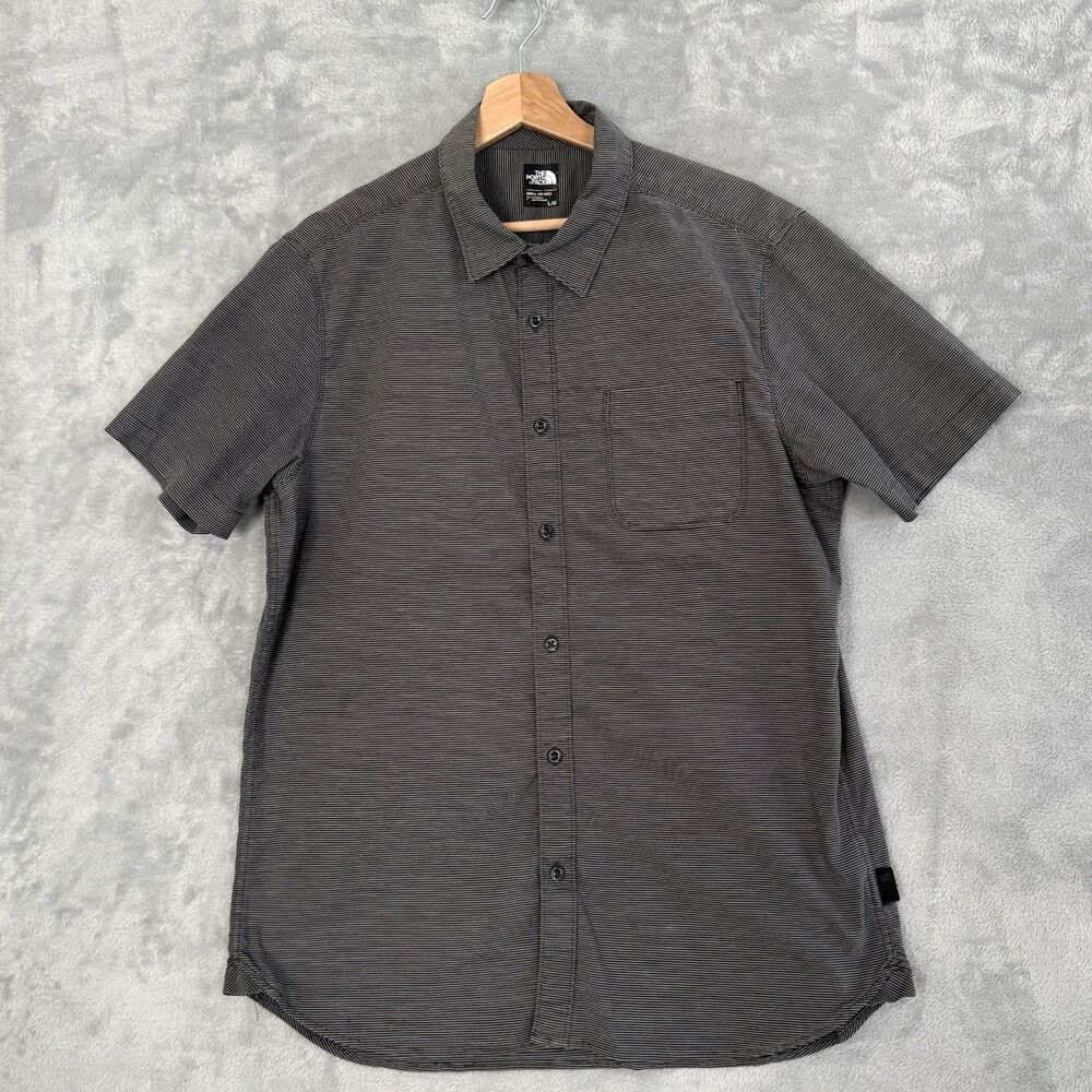 The North Face Shirt Mens Large Grey Stripe Button Up Short Sleeve Chest Pocket